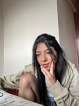Snapshot of Liissa_cute_ chatting on 12.18.24 Liissa cute online show from 12.18.24
