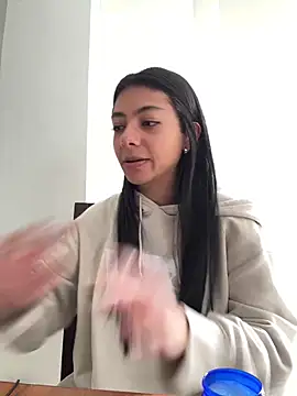 Snapshot of Liissa_cute_ chatting on 03.07.25 Liissa cute online show from 03.07.25