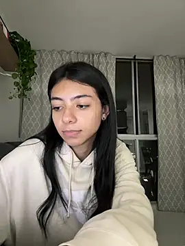Snapshot of Liissa_cute_ chatting on 03.18.25 Liissa cute online show from 03.18.25