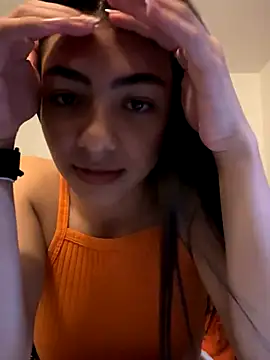 Snapshot of Liissa_cute_ chatting on 10.19.25 Liissa cute online show from 10.19.25