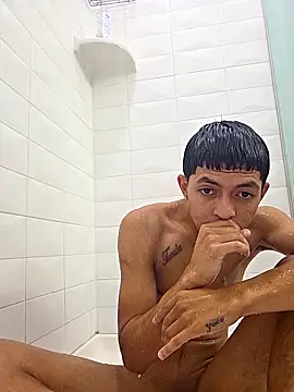 Snapshot of Yoko0381 chatting on 09.23.25 Yoko0381 online show from 09.23.25