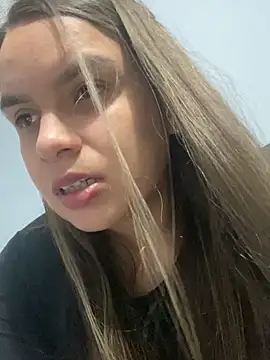 Snapshot of Nathaly00_ chatting on 11.27.25 Nathaly00 online show from 11.27.25