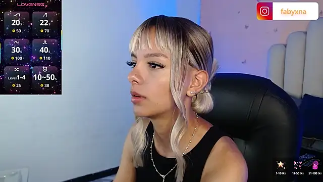 Snapshot of peyton_golden1 chatting on 10.06.25 peyton golden1 online show from 10.06.25