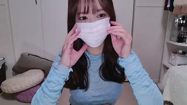 Snapshot of TsukasaSakai chatting on 01.04.25 TsukasaSakai online show from 01.04.25