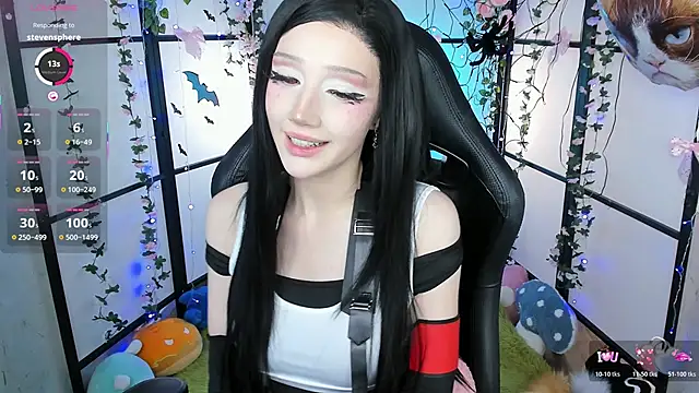 LilithLin online show from 10.25.25