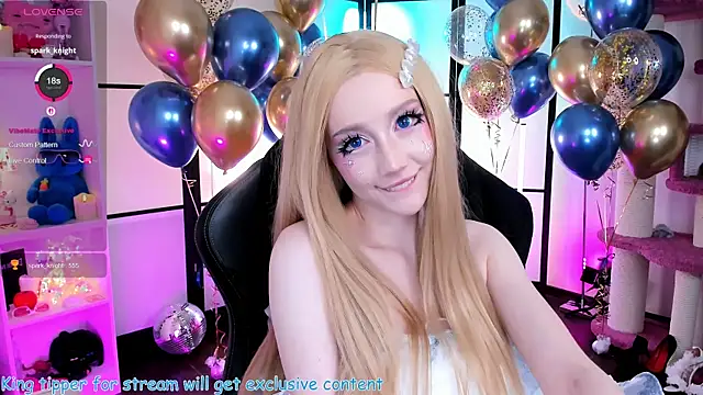 Snapshot of LilithLin chatting on 04.07.26 LilithLin online show from 04.07.26