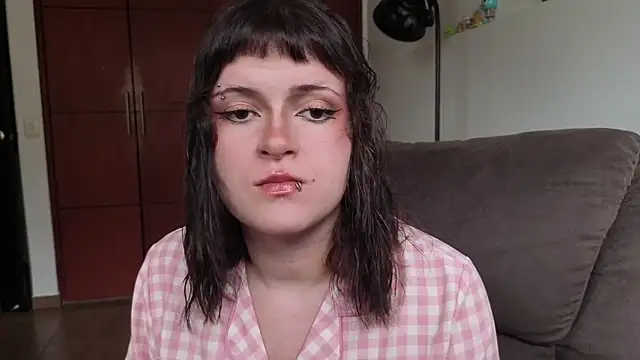 NEXT DOOR GIRL  online show from 07.09.26