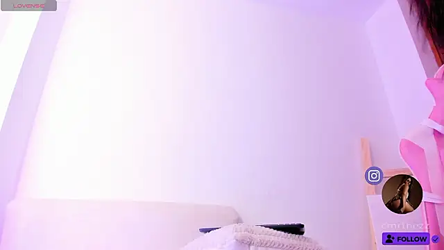 Snapshot of Caro_martinezz chatting on 02.20.26 Caro martinezz online show from 02.20.26