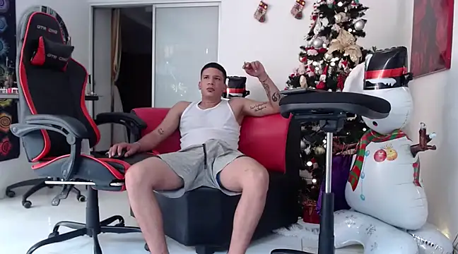 Snapshot of damiam_fiery chatting on 12.05.24 damiam fiery online show from 12.05.24