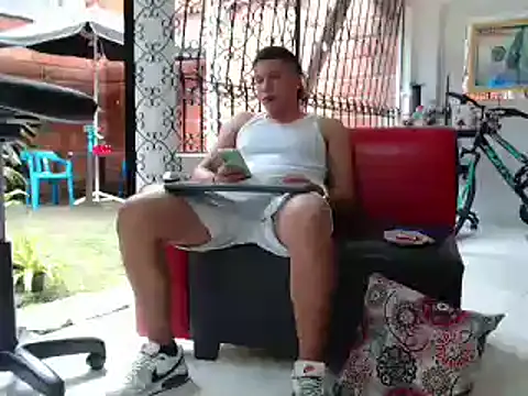 Snapshot of damiam_fiery chatting on 02.24.25 damiam fiery online show from 02.24.25