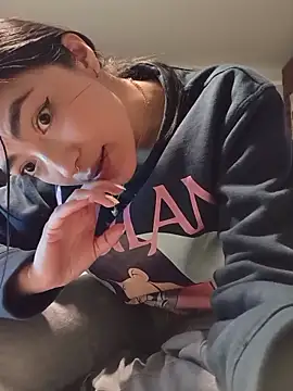 ThailyCherry online show from 02.22.26