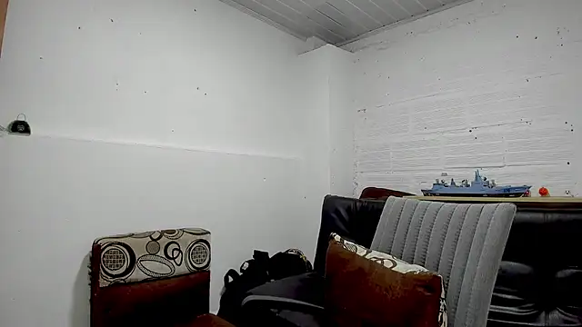 Snapshot of Himoreno25 chatting on 01.01.25 Himoreno25 online show from 01.01.25