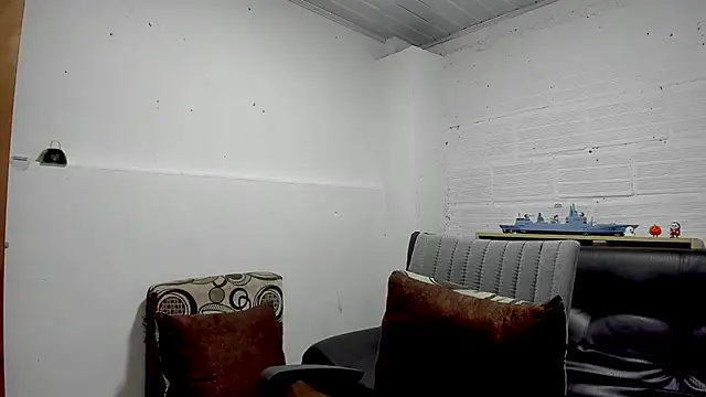 Snapshot of Himoreno25 chatting on 01.31.25 Himoreno25 online show from 01.31.25