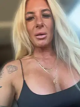 blondiluvsanal online show from 07.22.26