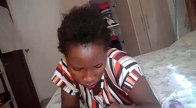 queen-goddess online show from 02.20.25