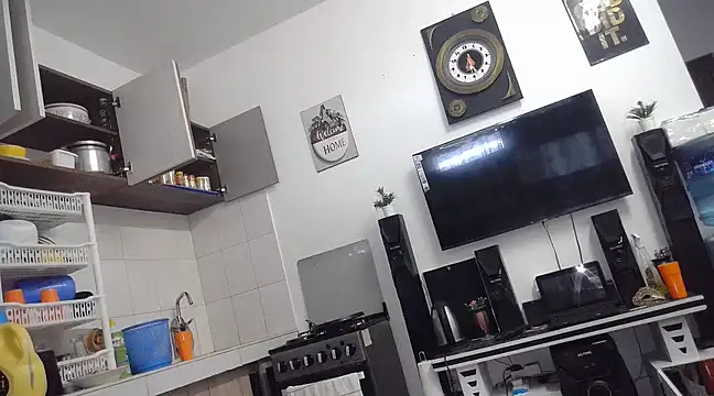 queen-goddess online show from 03.22.25