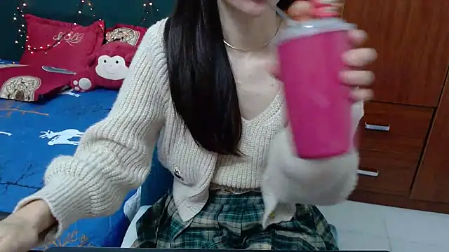 Snapshot of Cindy--Cici chatting on 02.25.25 Cindy--Cici online show from 02.25.25