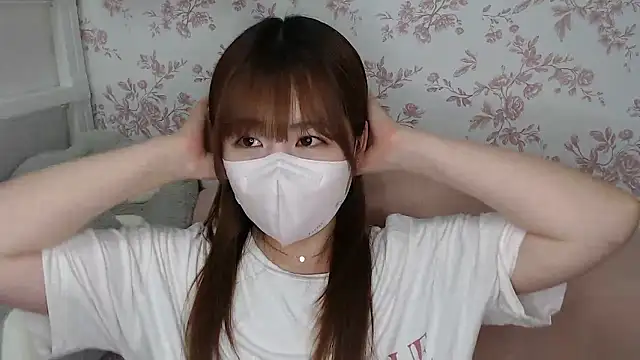 Snapshot of mei_hosina chatting on 06.15.26 mei hosina online show from 06.15.26