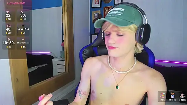 VladHellsing4 online show from 09.17.25