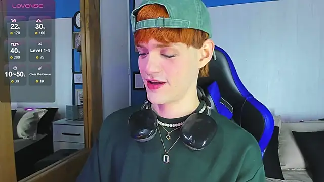 VladHellsing4 online show from 09.27.25