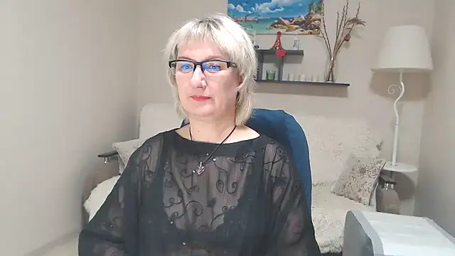 Snapshot of FleurMays chatting on 01.31.25 FleurMays online show from 01.31.25