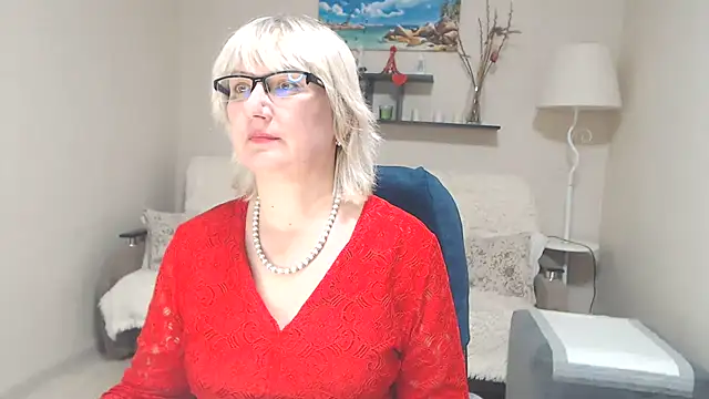 Snapshot of FleurMays chatting on 03.16.25 FleurMays online show from 03.16.25