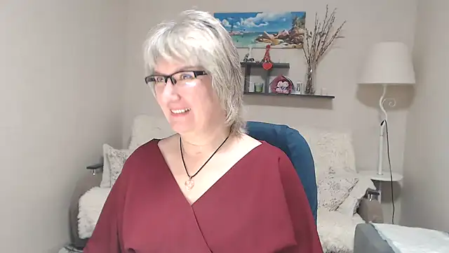 Snapshot of FleurMays chatting on 12.01.25 FleurMays online show from 12.01.25