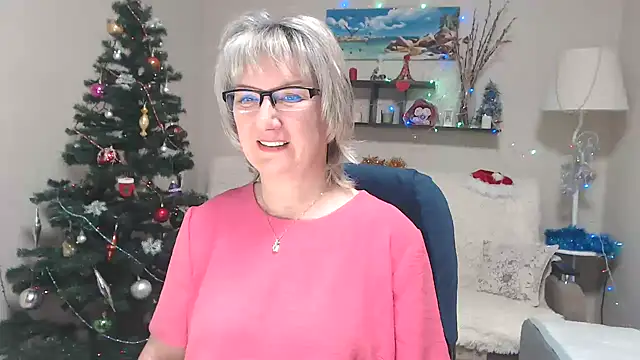 Snapshot of FleurMays chatting on 12.20.25 FleurMays online show from 12.20.25