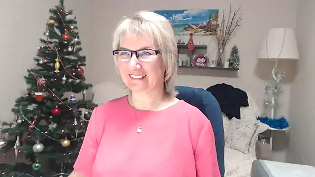 Snapshot of FleurMays chatting on 01.07.26 FleurMays online show from 01.07.26