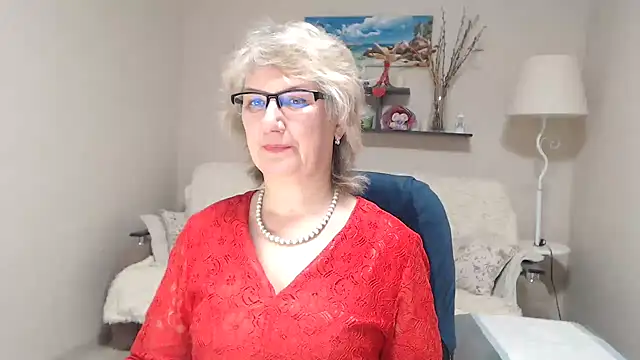 Snapshot of FleurMays chatting on 02.16.26 FleurMays online show from 02.16.26