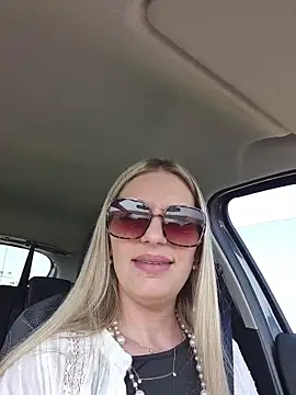 Snapshot of Lydie_off chatting on 03.22.26 Lydie off online show from 03.22.26