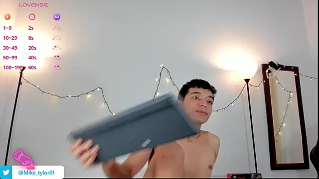 mike tylor01 online show from 03.10.25