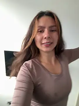 SofiaG  online show from 02.04.26