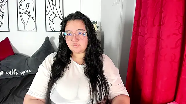 Snapshot of RubyPirsso18 chatting on 05.12.26 RubyPirsso18 online show from 05.12.26