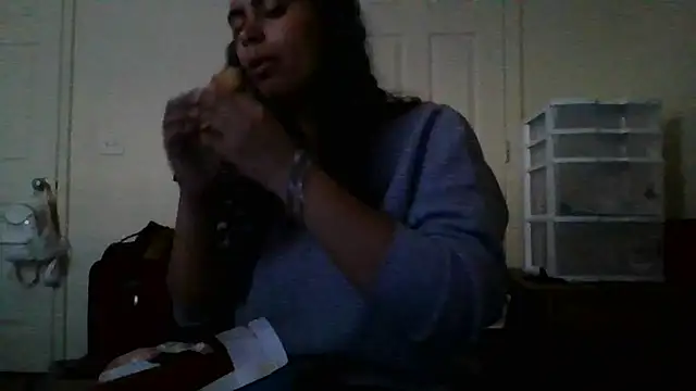 cinnaminnie online show from 01.17.25