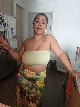 cinnaminnie online show from 11.05.25