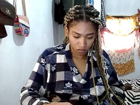 miriam775 online show from 02.05.25