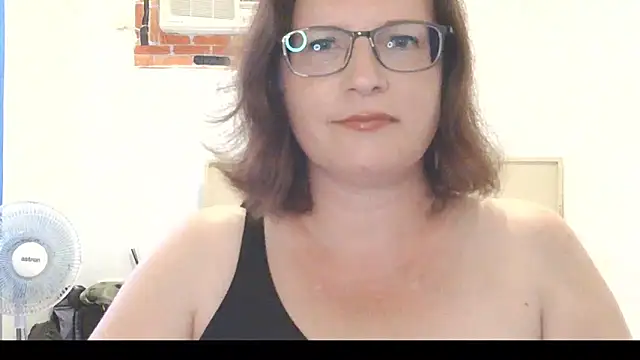 CrimsonMistress online show from 03.04.26