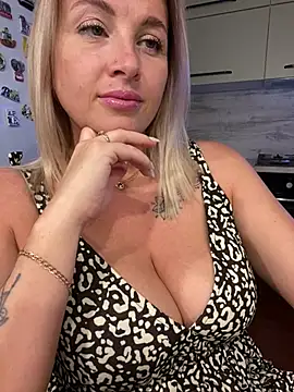 Cute Hot Alice online show from 07.26.26