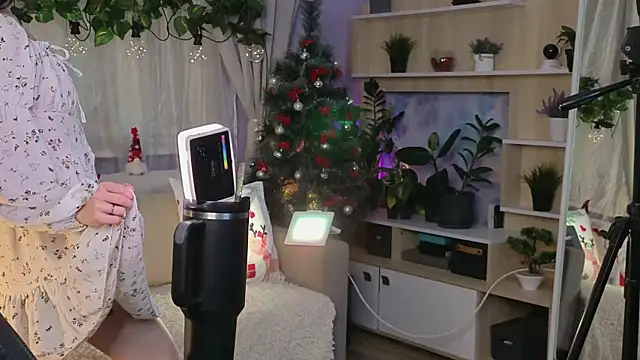 KiraLiLime online show from 02.11.25