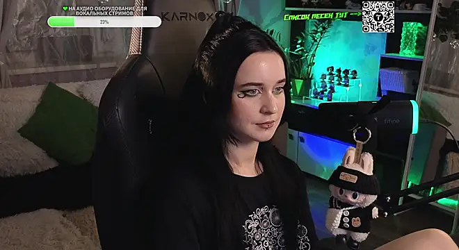 KiraLiLime online show from 10.15.25