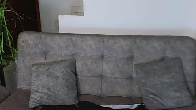 Lorenne Miller online show from 03.04.25