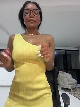 Snapshot of Jessie-pradoo chatting on 12.09.24 Jessie-pradoo online show from 12.09.24