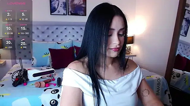 Snapshot of sarascottt chatting on 10.07.25 sarascottt online show from 10.07.25