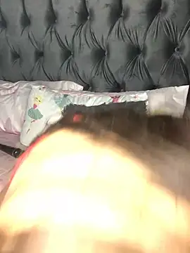 Anaelle24 online show from 01.18.25