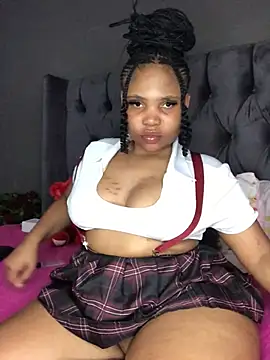 Anaelle24 online show from 02.21.25