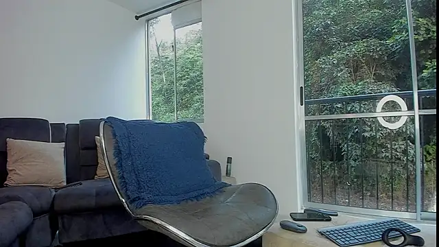 Snapshot of davis_alx1 chatting on 12.14.24 davis alx1 online show from 12.14.24