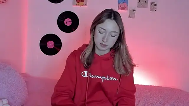 Imsophie collins online show from 10.19.25