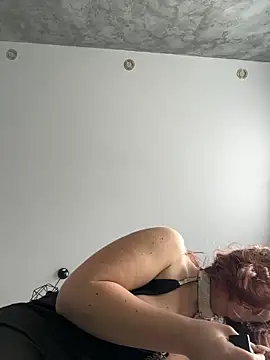 Snapshot of MayaMR chatting on 03.02.26 MayaMR online show from 03.02.26