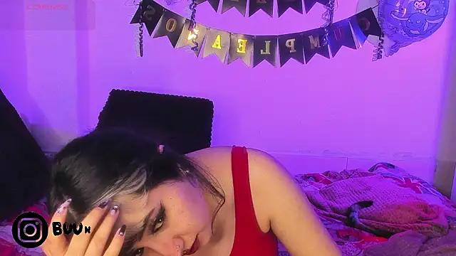 larissa01  online show from 01.17.26